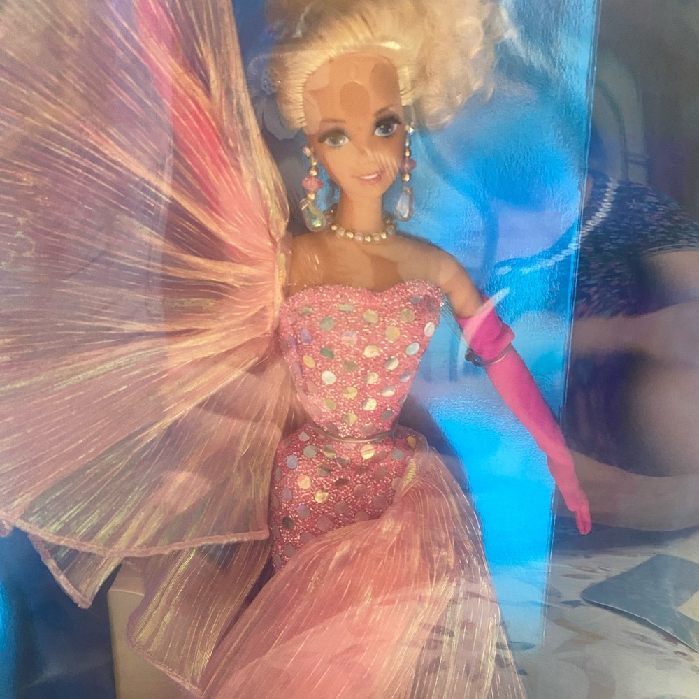 Barbie - Picture 3 of 5